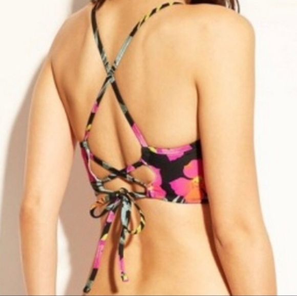 NWOT Shade & Shore Bikini Top - Picture 4 of 4